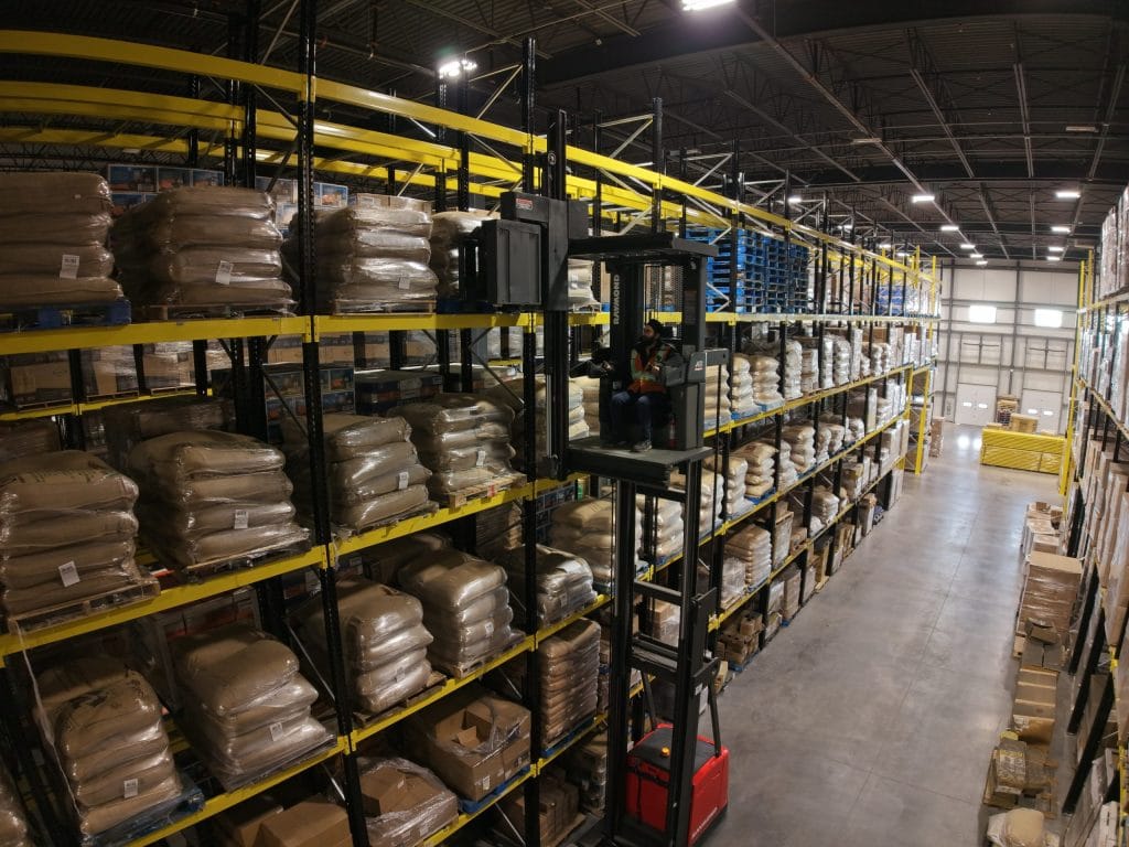 How Distribution Centers Work: A Clear Guide